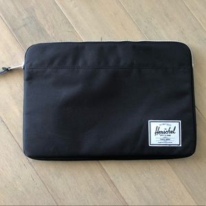 Herschel Black Laptop Soft Case
